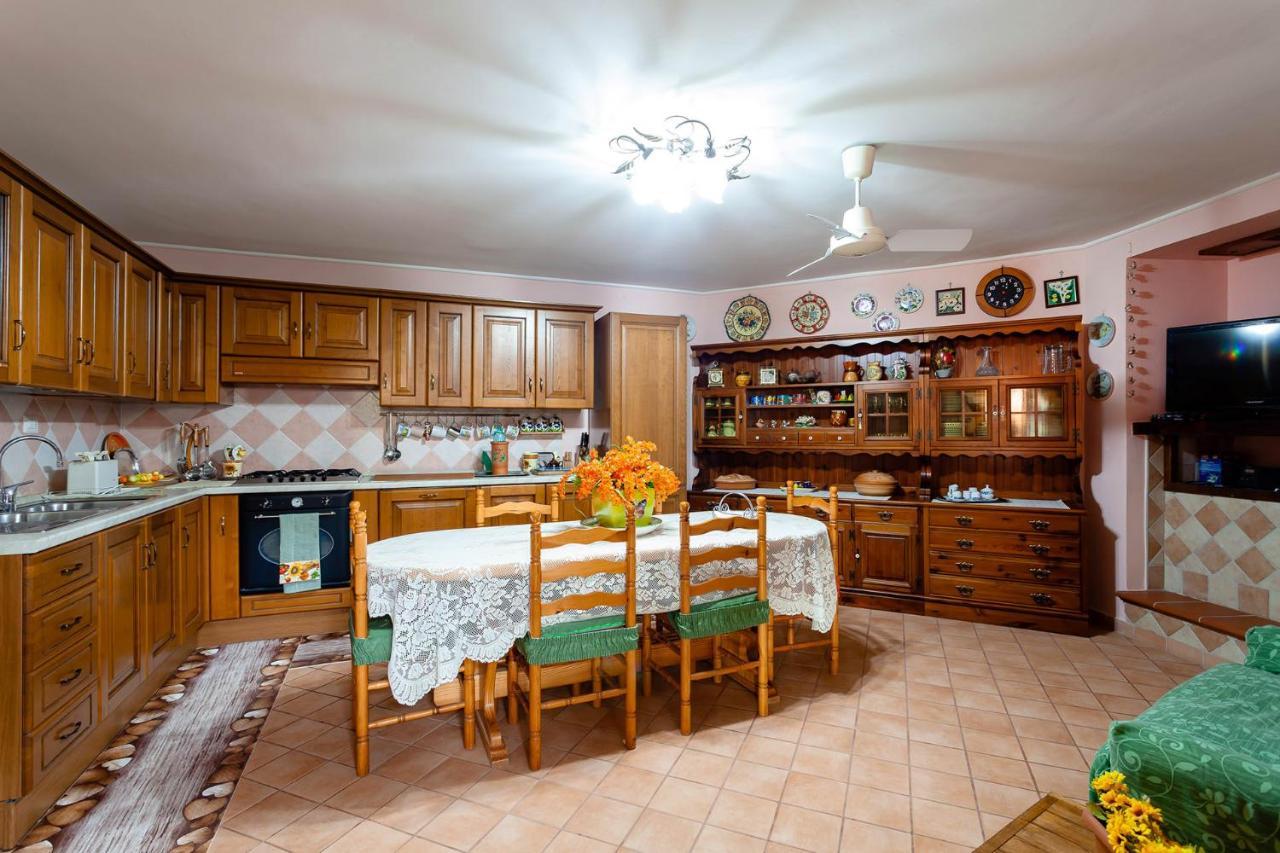 Casa Nicolo Villa มัสซาลูเบรนเซ ภายนอก รูปภาพ